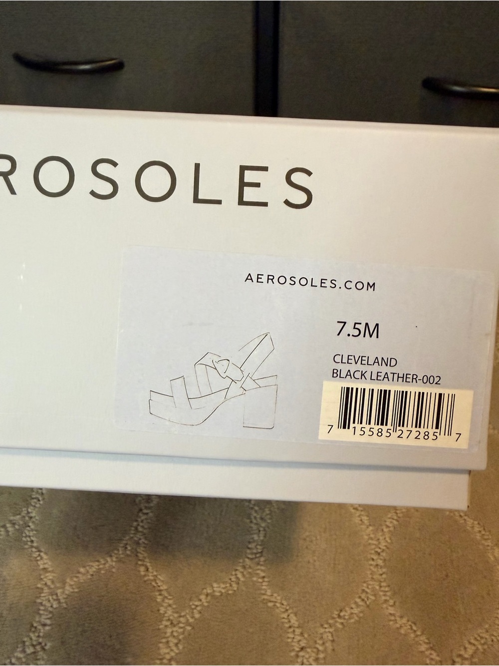 AEROSOLES Cleveland Black Grommet Platform Sandals 7.5 WIDE - Picture 8 of 8
